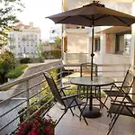 Guestready - Sleek W/ Balcony In Graca شقة *
