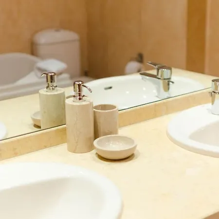 דירה Guestready - Sleek W/ Balcony In Graca