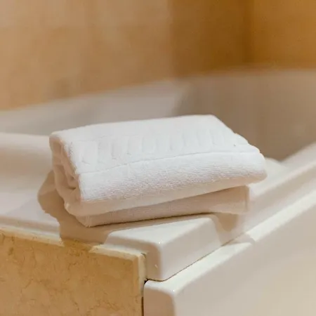 アパート Joivy Graca Luminous 2-br With Terrace リスボン