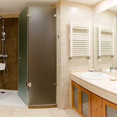 アパート Joivy Graca Luminous 2-br With Terrace